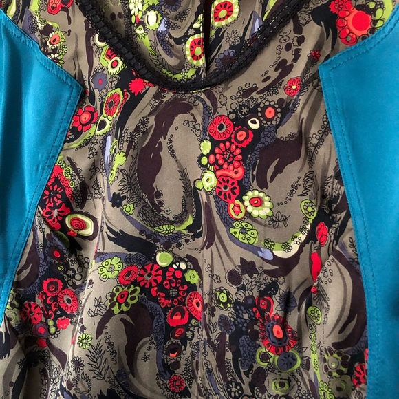 BILLTORNADE 100% Silk Botton Back Blouse - Picture 6 of 7